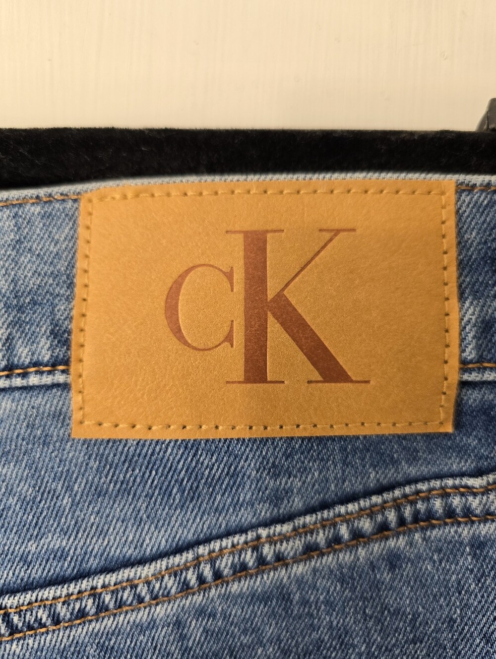 Calvin Klein Barrel Jeans Runaway Blue NWT Size 29 R High Rise Loose Fit Taper - Picture 11 of 15